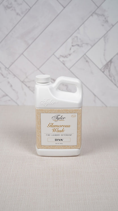 GLAMOROUS WASH® Detergent 32oz Medium Bottle
